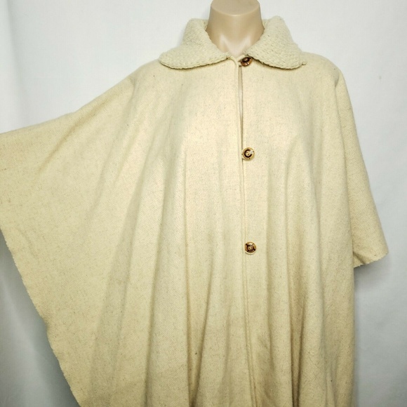 Vintage Wool Poncho Jackets & Blazers - Vintage Beige Oatmeal Wool Blanket Poncho Cape